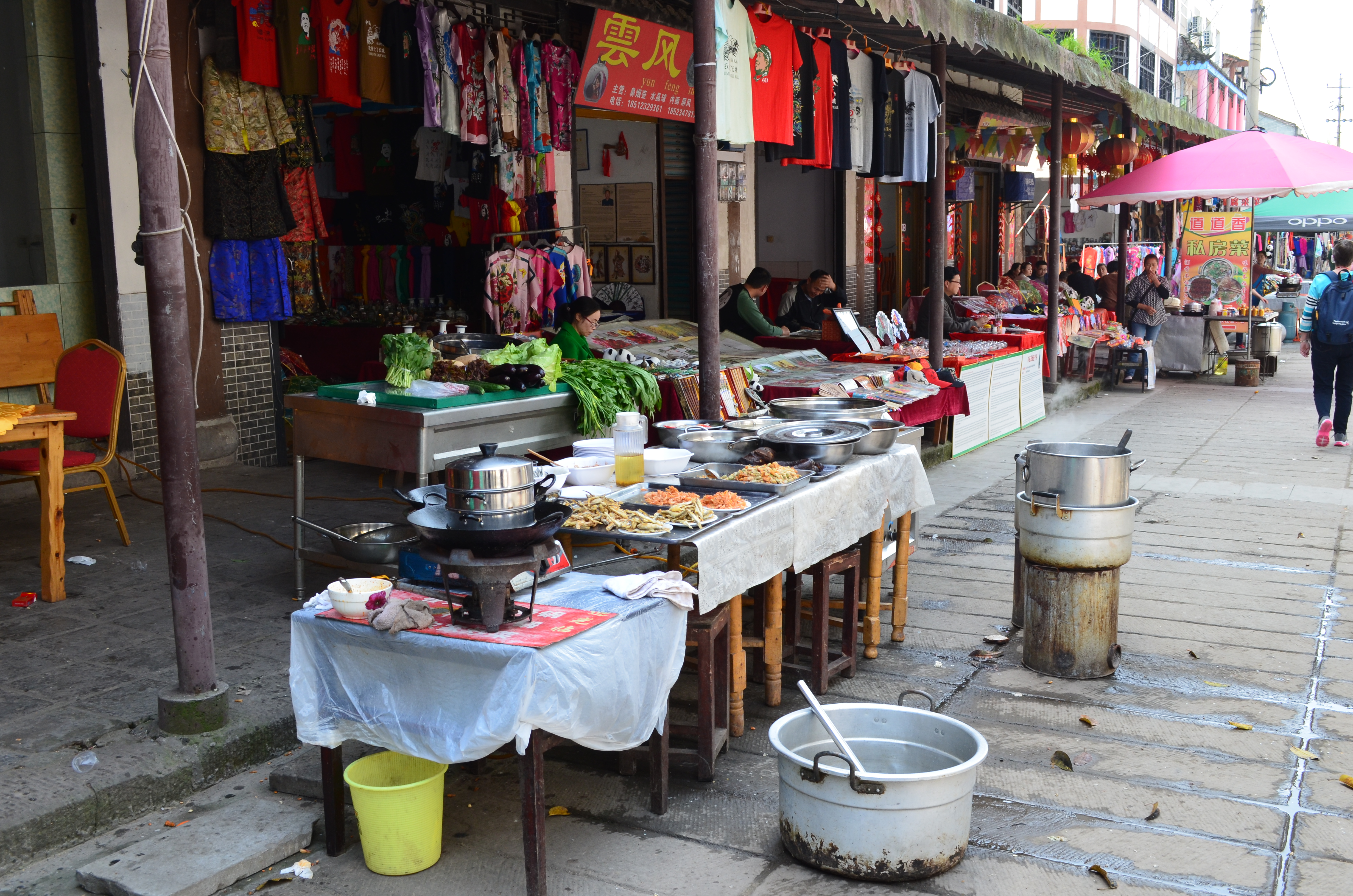 ./2018/03 - Viking China/16 - Shibaozhai/DSC_0146.JPG